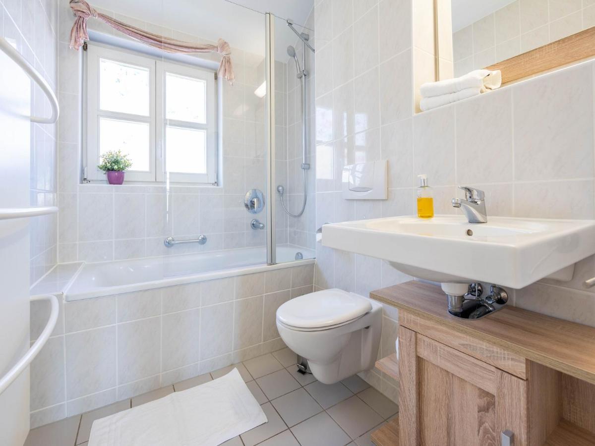 Feriendorf Rugana - Komfort Appartement Mit 2 Schlafzimmern Und Terrasse C48 Dranske Εξωτερικό φωτογραφία